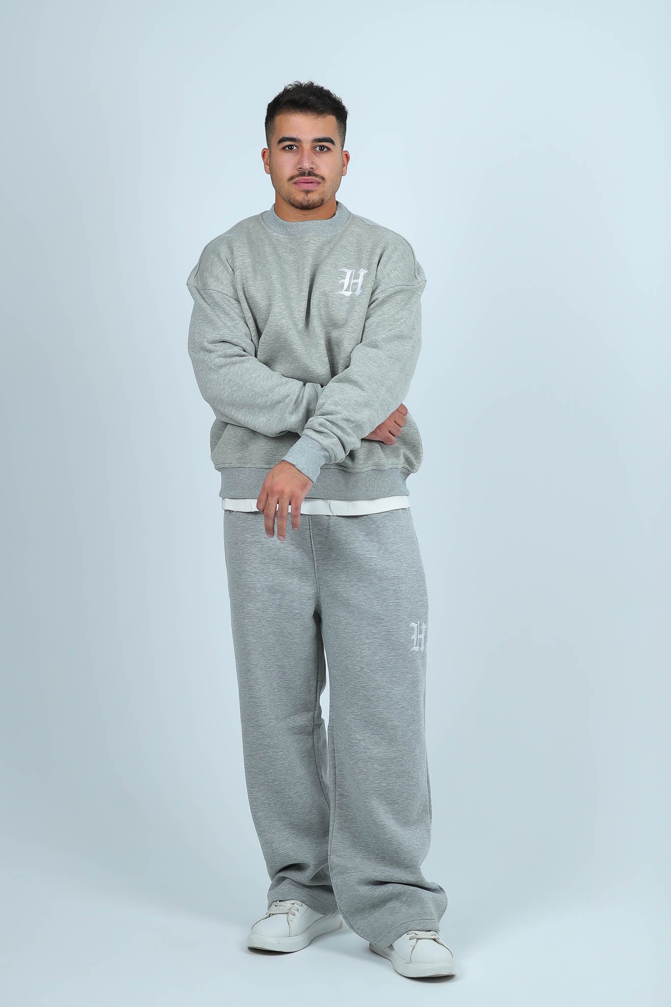 THE LIGHT GRAY GOTHIC SET