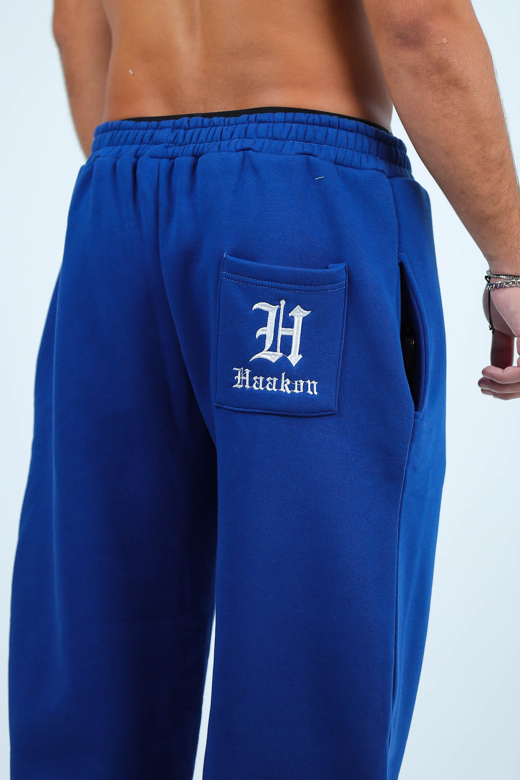 THE GOTHIC SWEATPANTS