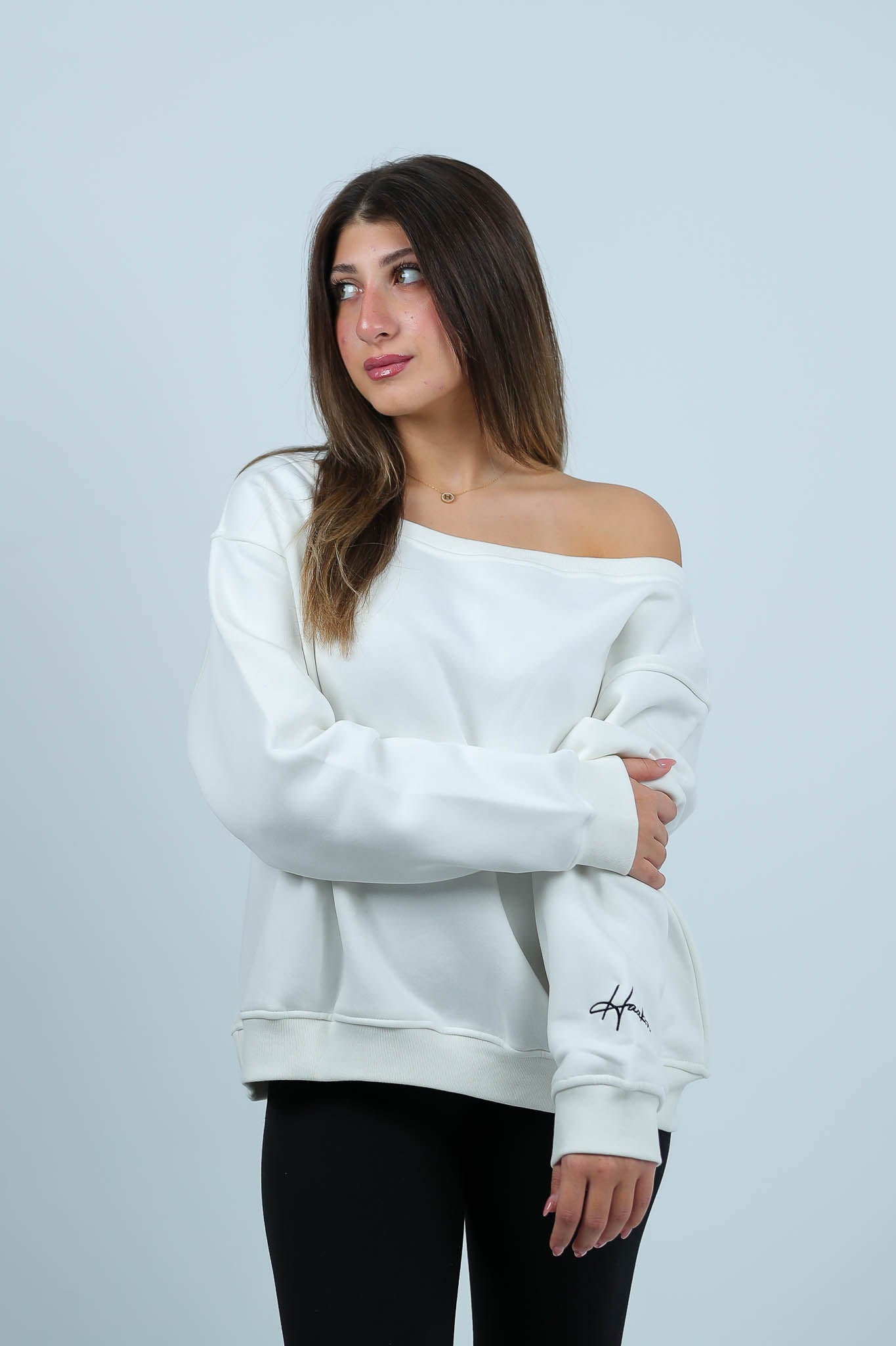 STITCHED SWAY OFFSHOULDER TOP