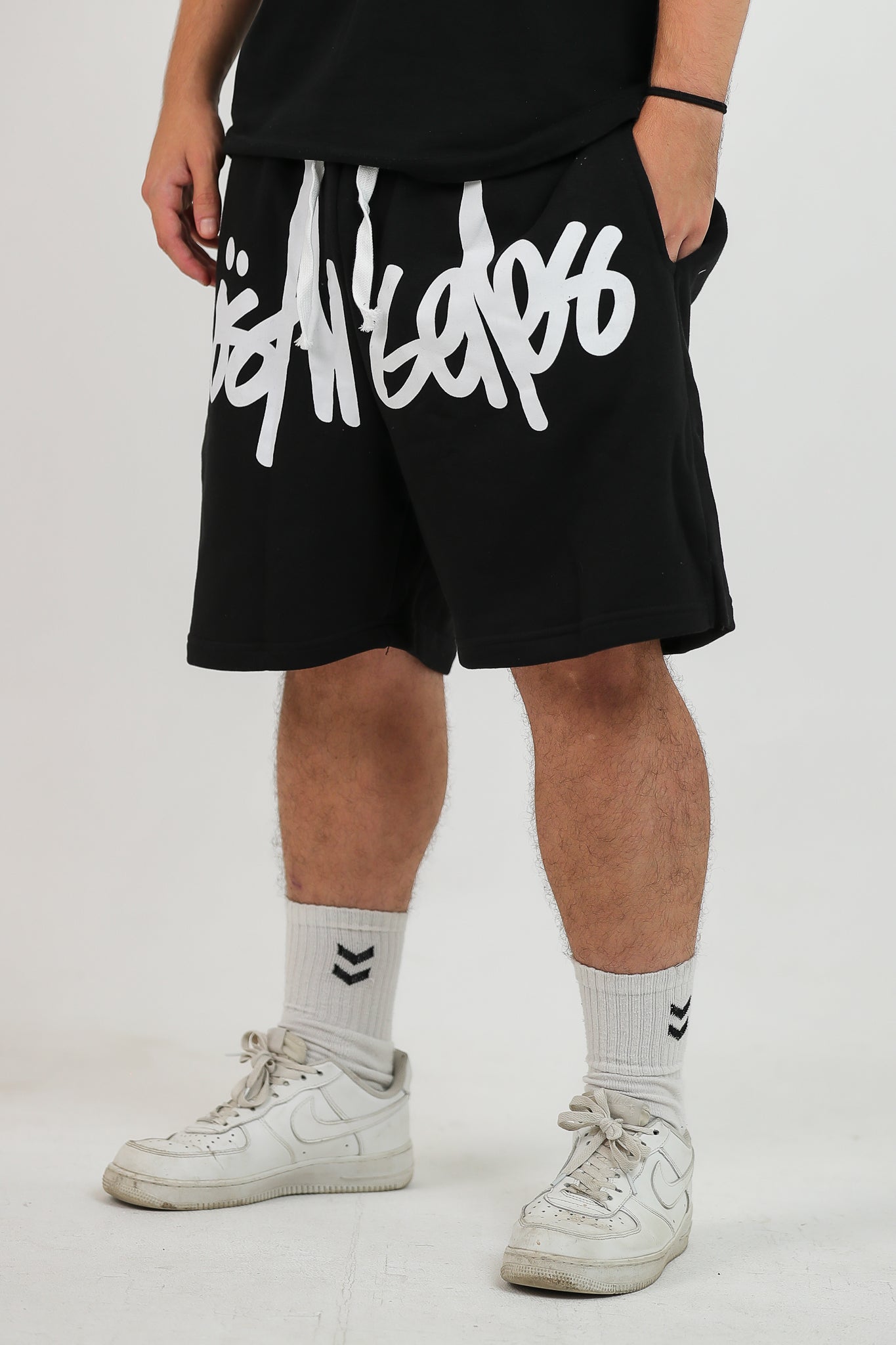 LOS ANGELES BLACK SHORTS