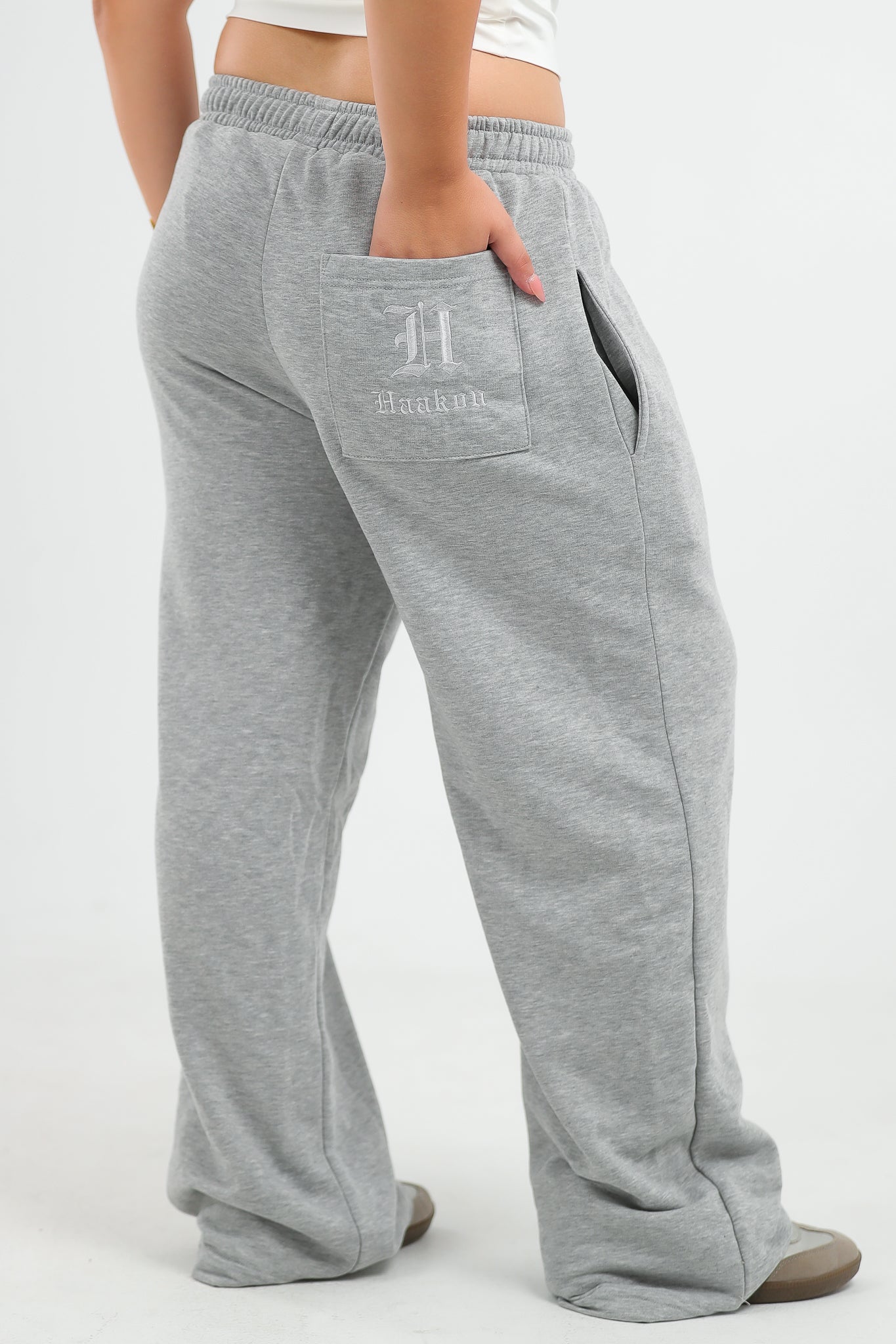 GOTHIC GRAY SWEATPANTS
