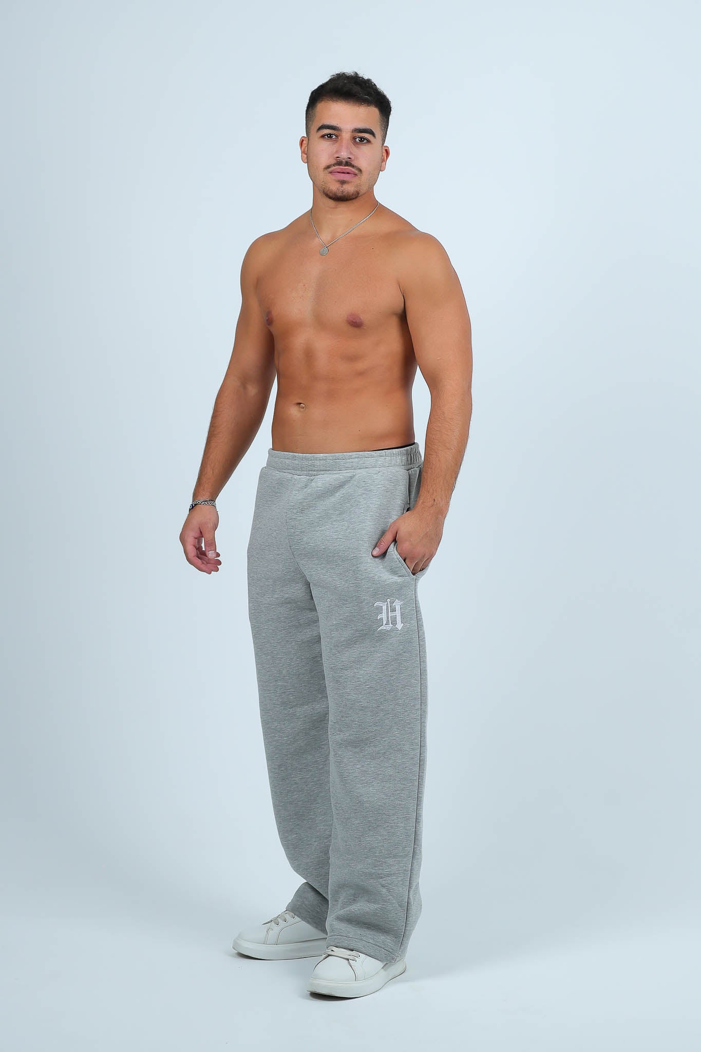 THE GOTHIC SWEATPANTS