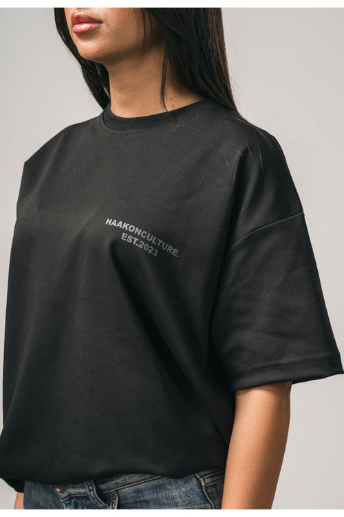 "BASIC"BLACK TEE